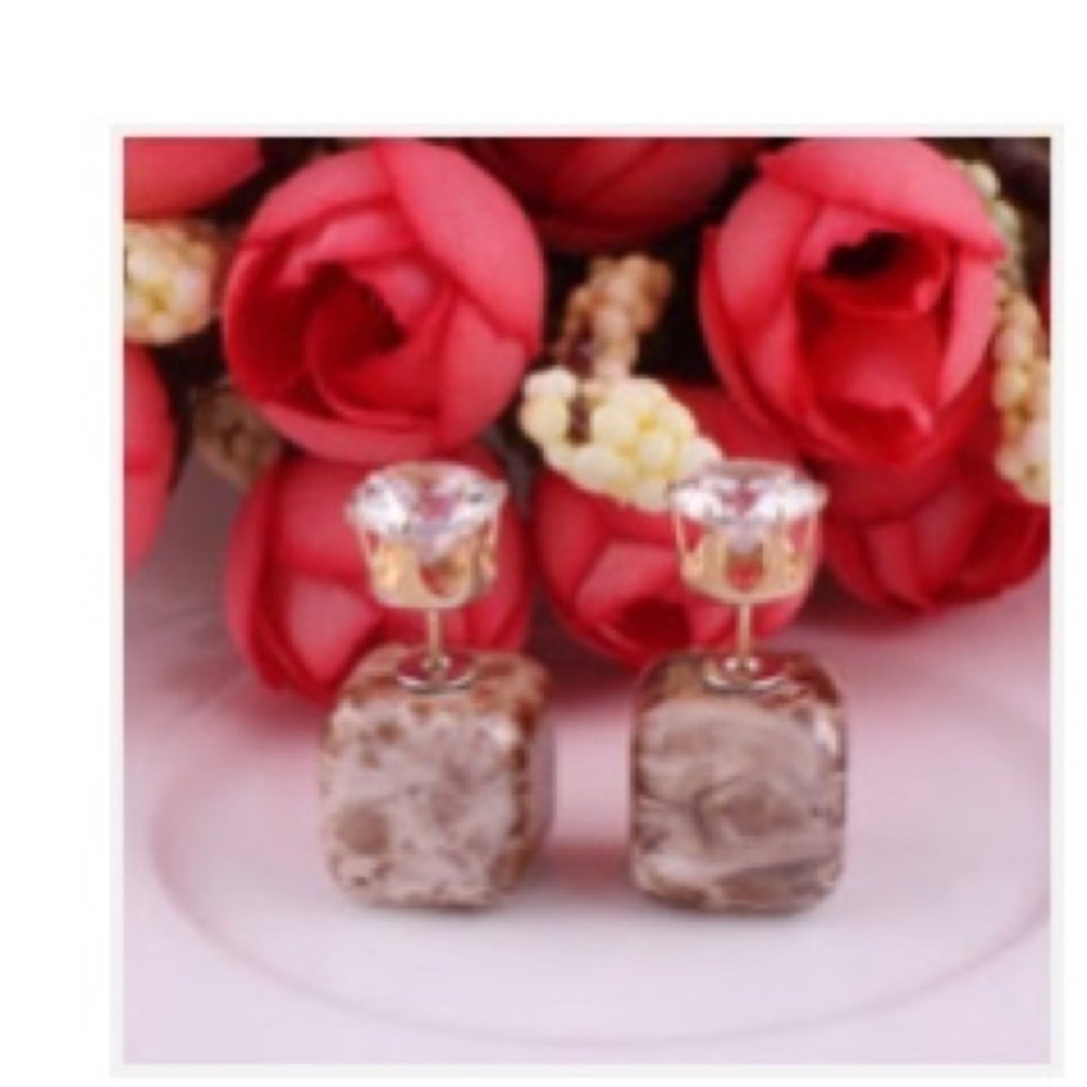 ⭐️Beige/Brown square ear jackets earrings